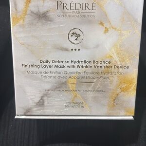 Prédiré Daily Defense Hydration Balance Mask - Gold & White